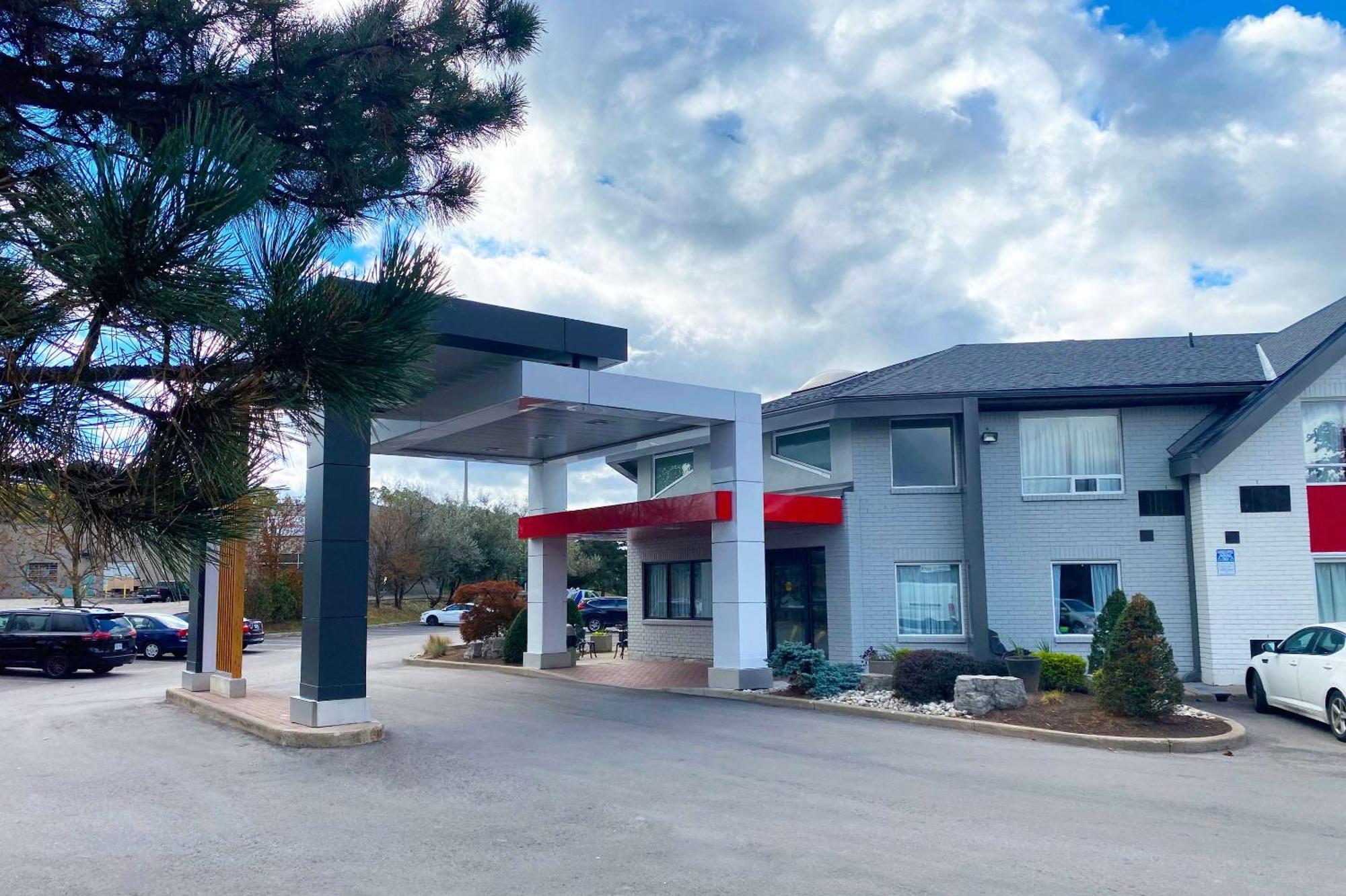 Comfort Inn Кеймбридж Экстерьер фото